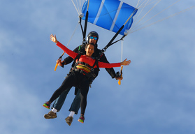 Layne Beachley Skydiving On The Gold Coast